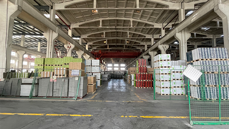 Entrep&ocirc;t-de-produits-finis.jpg