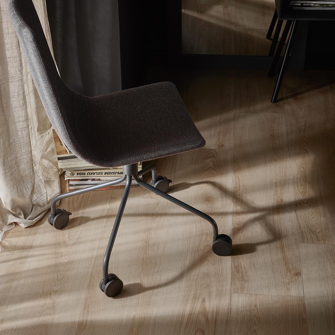 Scratch-resistant MSPC flooring in high-traffic commercial environments.jpg
